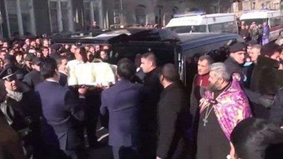 В Армении расстреляли похоронную процессию, есть убитые и раненые