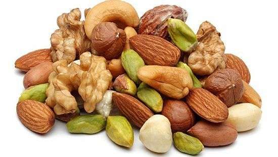 Как орехи влияют на здоровье, рассказали врачи