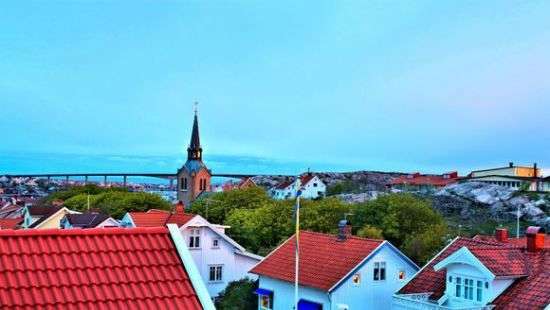 В Швеции в квартиру с тремя маленькими детьми бросили взрывное устройство