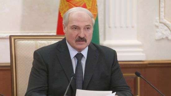 Лукашенко намерен заставить работать 300 тысяч граждан Беларуси