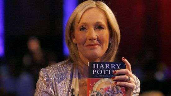 Forbes назвал самых высокооплачиваемых писателей мира