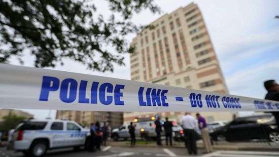 Неизвестный  стрелок ранил троих в американском парке