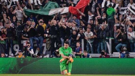 ФИФА впервые вручит награду лучшему вратарю