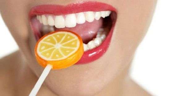 Дантисты назвали неожиданные продукты, которые вредят зубам