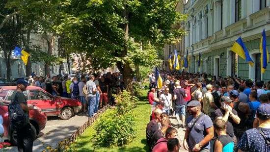 В Одессе прошла многолюдная акция против Труханова (ФОТО)