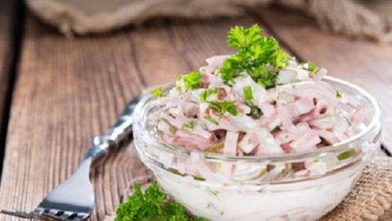 Топ-5 продуктов, которые опасно кушать в жару