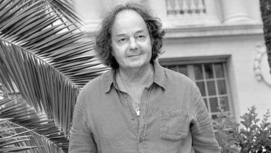 Во Франции погиб в ДТП известный писатель