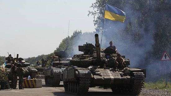 Военные пригрозили «особо наглым» боевикам артиллерией и танками