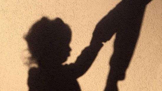 В Индии 10-летней жертве изнасилования запретили делать аборт