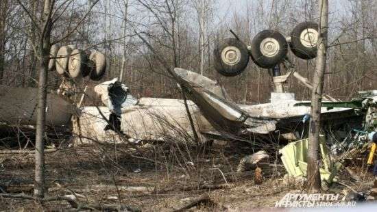 Эксперт опроверг версию взрыва в польском Ту-154 под Смоленском