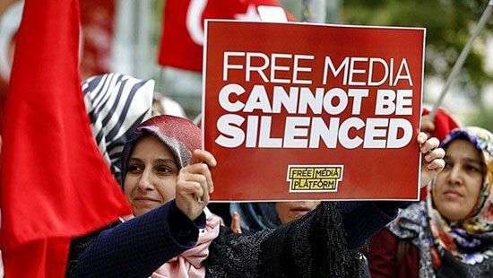В Турции за «причастность к терроризму» арестованы 35 журналистов