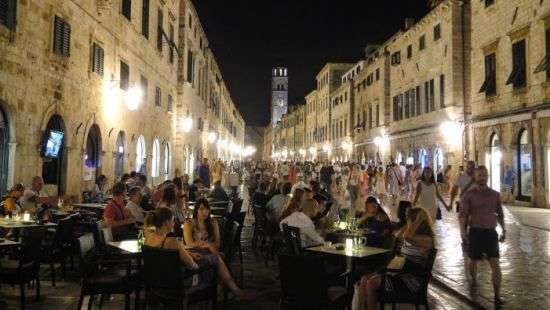 Дубровник ограничит доступ туристов в старый город