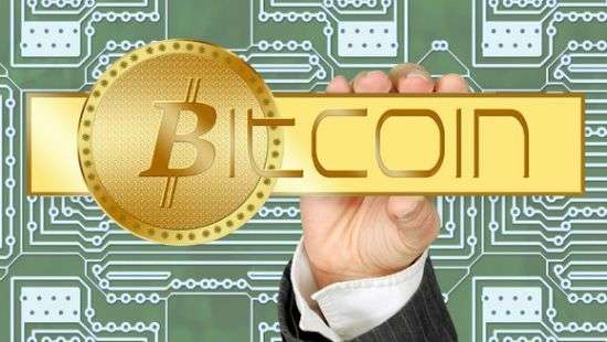 Курс Bitcoin впервые в истории превысил 4 тыс. долларов