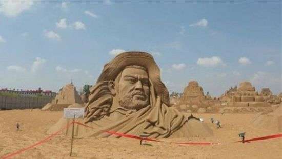 В Китае построили мегаскульптуру из песка (фото)
