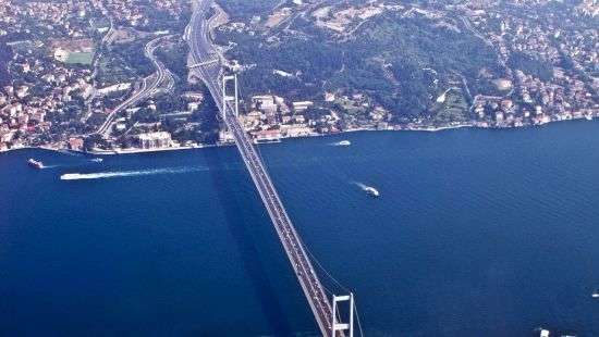 В Босфоре спасли ученого, который исследовал влияние движения на организм