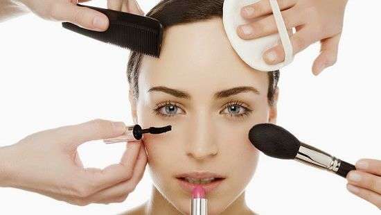 Эксперты составили «черный список» косметики