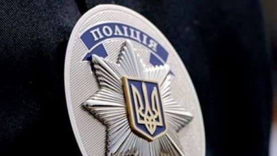 В Днепре пьяный АТОшник с женой избили патрульных (ВИДЕО)
