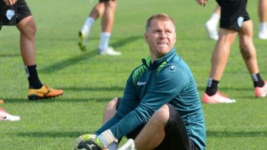 Украинский голкипер подписал контракт с лидером чемпионата Болгарии