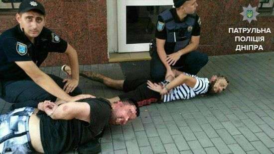 В Днепре неизвестные заблокировали управление полиции