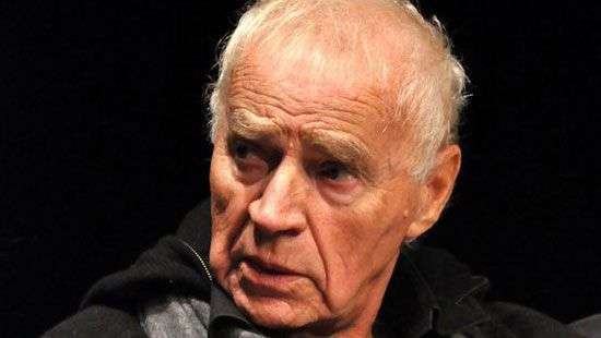 В США умер знаменитый писатель, сатирик и драматург