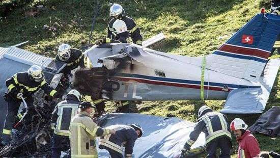 В Швейцарии рухнул тренировочный самолет, есть погибшие