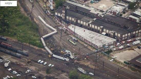 В США столкнулись два скоростных поезда, 33 человека получили ранения (фото)