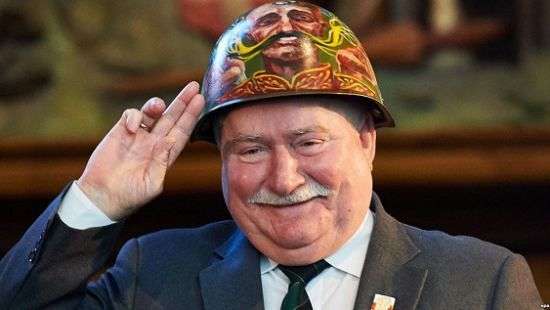 В Польше завели уголовное дело против Леха Валенсы