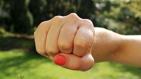 В Чернигове пятеро школьниц жестоко избили сверстницу