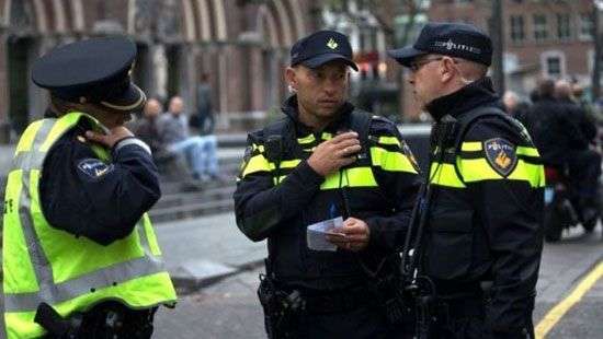 Из-за угрозы теракта в Голландии отменили концерт американской рок-группы