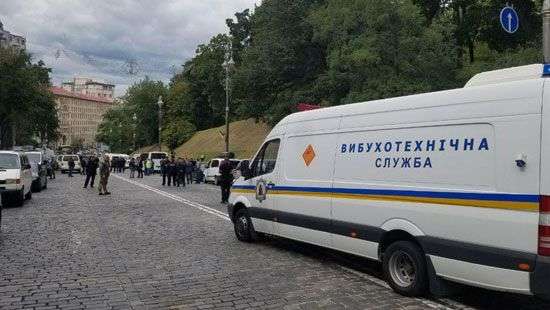 Взрыв в центре Киева: пострадавших уже трое, в том числе родня Героя Украины