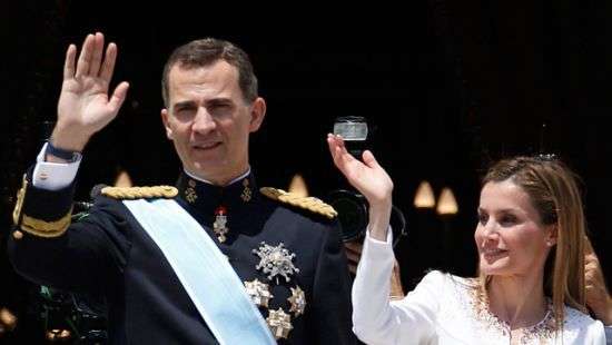 Король Испании впервые выйдет на демонстрацию