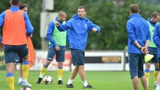 Стал известен состав сборной Украины на матчи с Турцией и Исландией