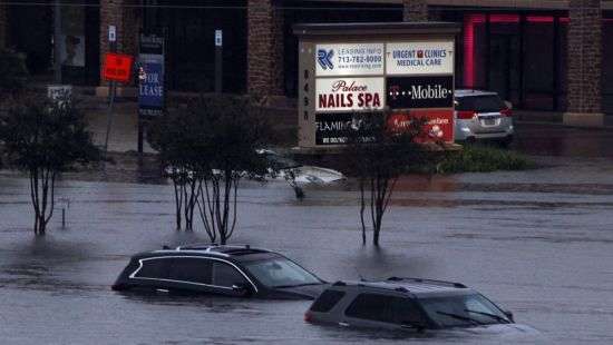 В США ураган Харви спровоцировал утечку химических веществ