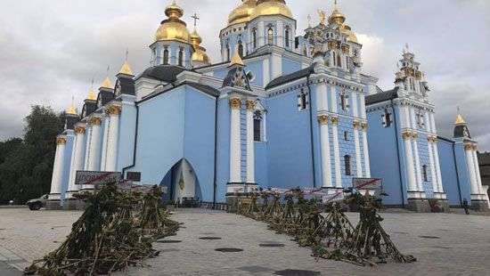 В центре Киева вспоминают бойцов, погибших под Иловайском (ФОТО)