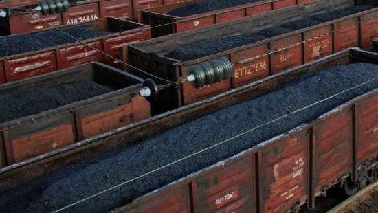 Выяснилось, сколько заработали компании Ахметова и Януковича на формуле Роттердам+