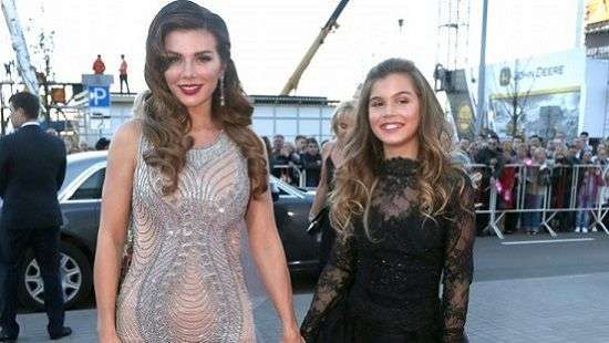 Дочка экс «ВИАГры» стала ведущей на MTV