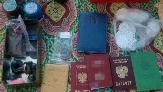 СБУ разоблачила банду, которая занималась легализацией мигрантов (ФОТО)