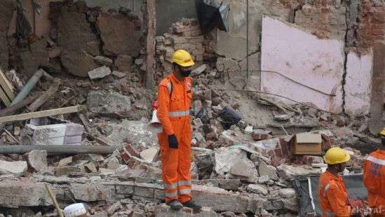 При обрушении дома в Мумбаи погибли 33 человека