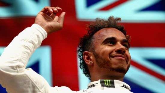 Гонщик «Мерседеса» выиграл квалификацию Гран-при Италии