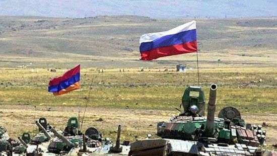 Россия проводит в Крыму масштабные военные учения