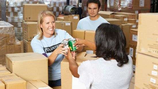 Названо место Украины в международном рейтинге благотворительности