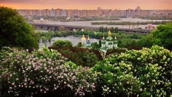Россияне покинули топ-пятерку самых частых гостей Киева
