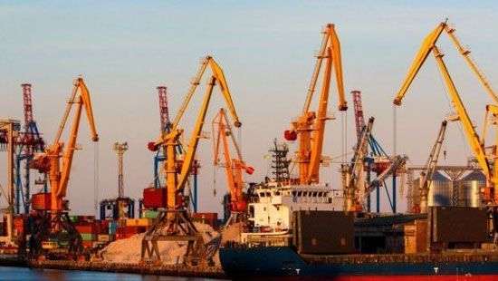 Кабмин серьезно уменьшил портовые сборы