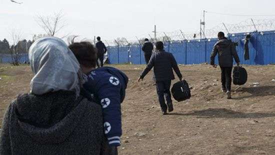 Евросуд обязал Словакию и Венгрию принять беженцев