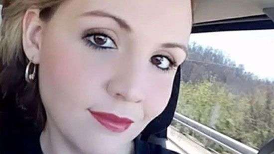 Учительница из США рассылала школьникам свои обнаженные селфи