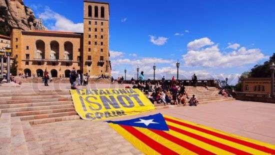 Конституционный суд Испании заморозил закон о референдуме в Каталонии