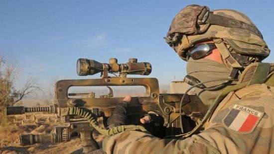 Франция станет больше тратить на оборону