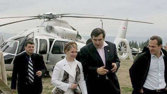 Стало известно, кто поможет Саакашвили пересечь границу