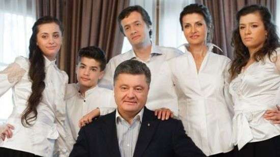 Порошенко поздравил первую леди с годовщиной супружеской жизни