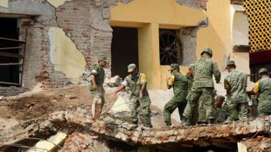 Названо новое число жертв мощного землетрясения у берегов Мексики